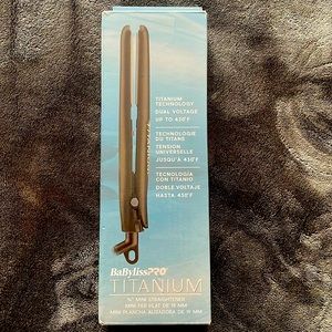 BaByliss Pro Titanium 3/4” mini straightener